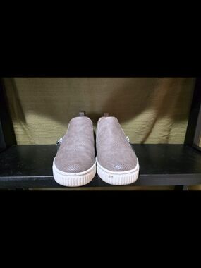 SOUL Naturalizer Slip-On Casual Sneakers in Taupe for Women